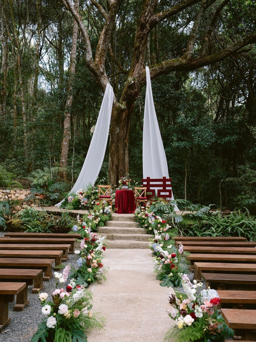 Tổ Chức Lễ Tuyên Thệ Giữa Rừng Thông